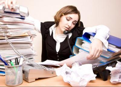 با مدیری که وظایفش را گردن ما می اندازد چه کنیم؟