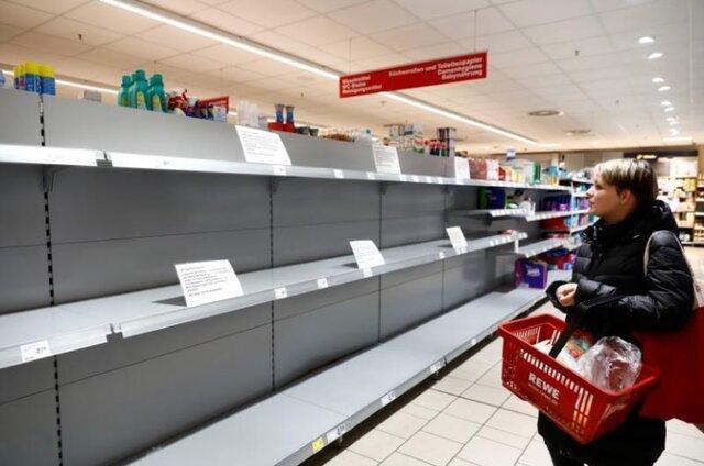 عصبانیت انگلیس از هجوم مردم به سوپرمارکت ها