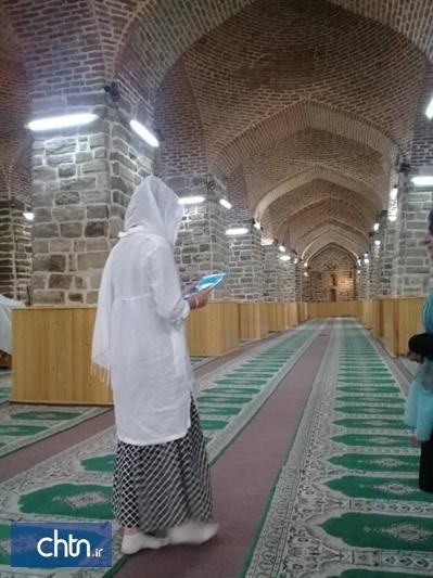 حضور نخستین مسافر خارجی در مسجد جامع ارومیه پس از برطرف محدودیت ها