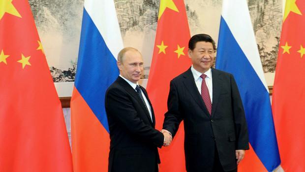آمریکا همه کشورهای در تعامل با چین و روسیه را تحریم می نماید!